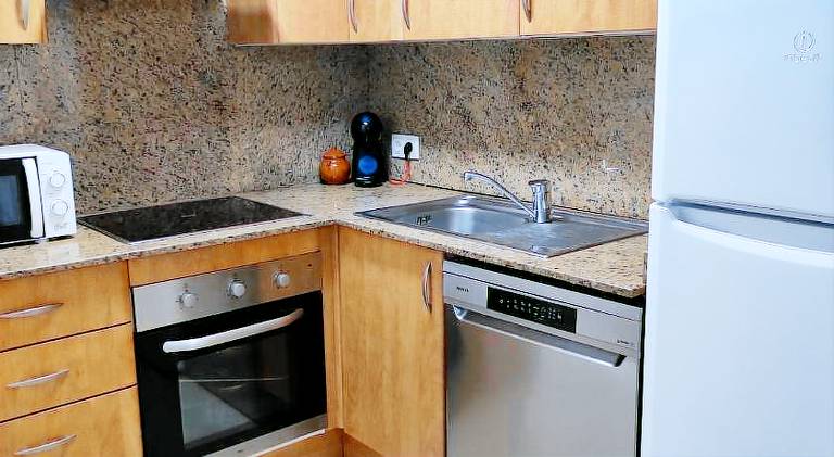 Rental apartment with patio & pool — photo 4