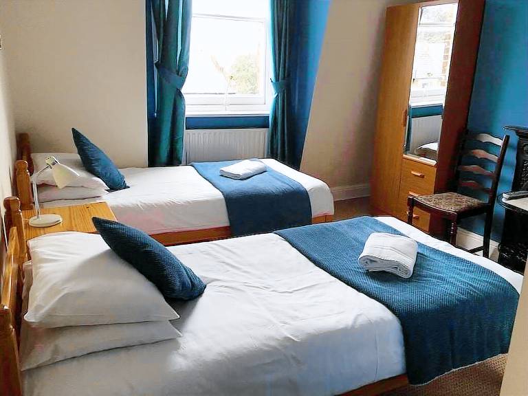 Bed & Breakfast Ealing