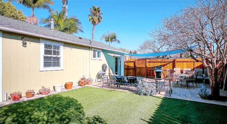 Vacation home with garden, grill & terrace — photo 5
