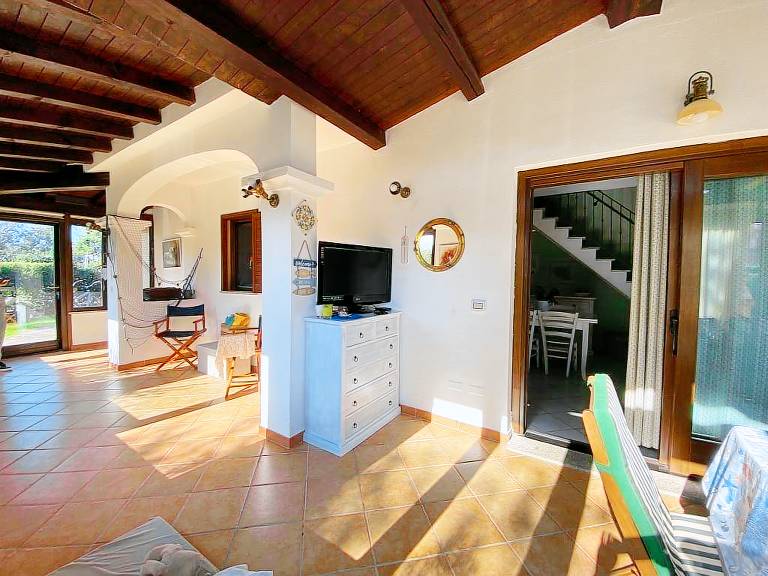 Fully equipped villa with barbecue, garden & terrace | Mountain view | Pets are welcome — photo 2