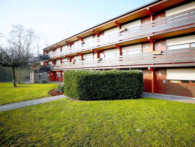 KYRIAD VALENCIENNES SUD - Rouvignies in Rouvignies