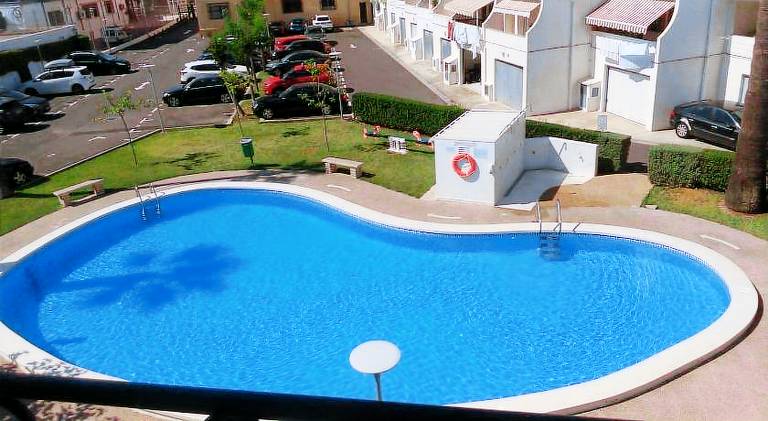 Rental apartment with pool — photo 5