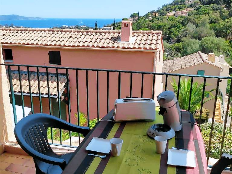 Rental apartment with pool — photo 3