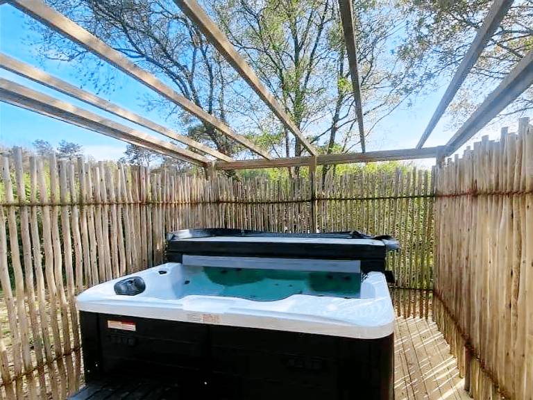 Mobile home with heated pool, terrace & jacuzzi — photo 4