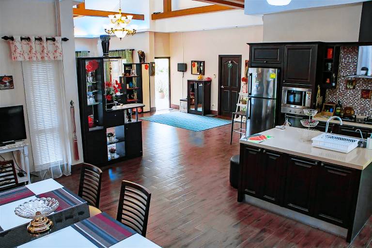 Nice villa with pool | Suitable for remote work | Pet-friendly — photo 4