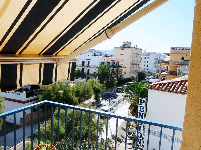 Wonderful apartment with grill & patio | Mountain view | Next to the beach | Pet-friendly — photo 4