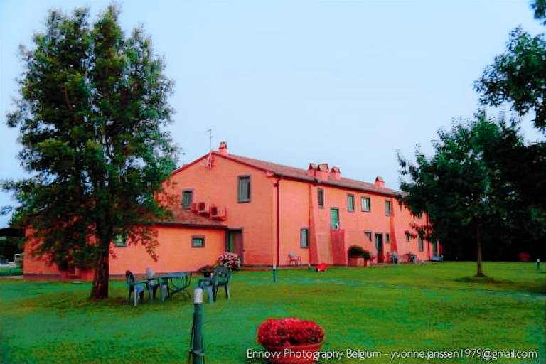 Beautiful rental apartment with fast internet, pool & barbeque | Garden view | Pet-friendly — photo 4