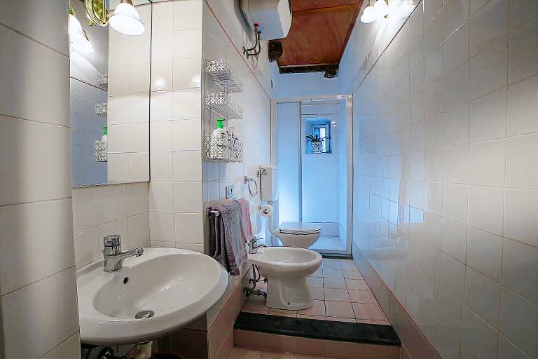 Apartment | Close to Lucca Cathedral | City view — photo 5