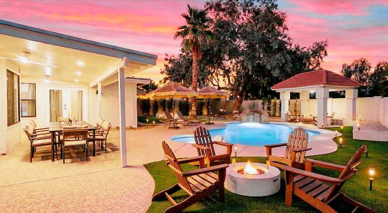 Lovely vacation home with pool | Pets are welcome in Phoenix, AZ
