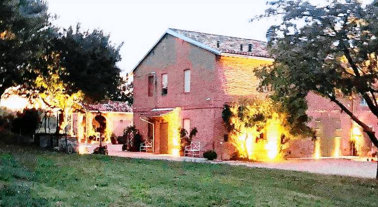 Farm with BBQ & garden in Imola