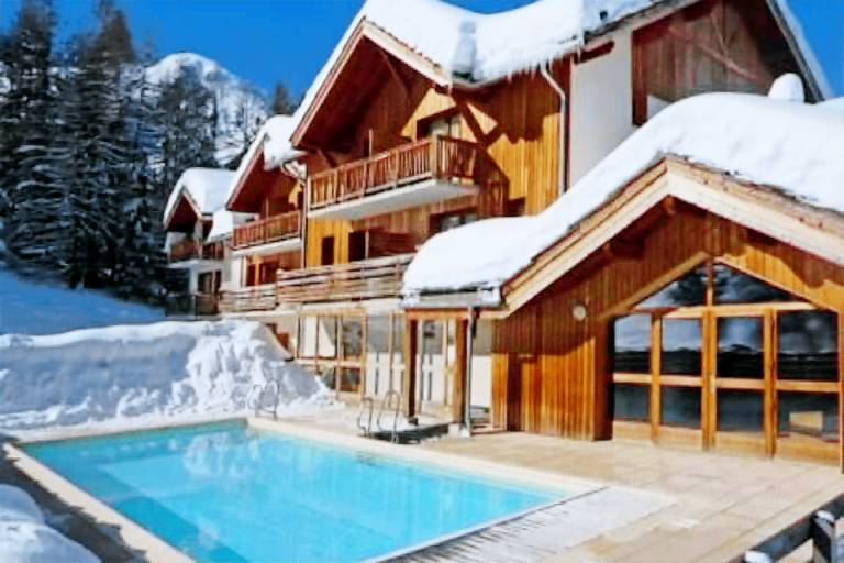 Nice apartment with pool & sauna | Ski nearby | Pets allowed in Gap