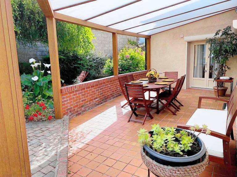 House Lanchères