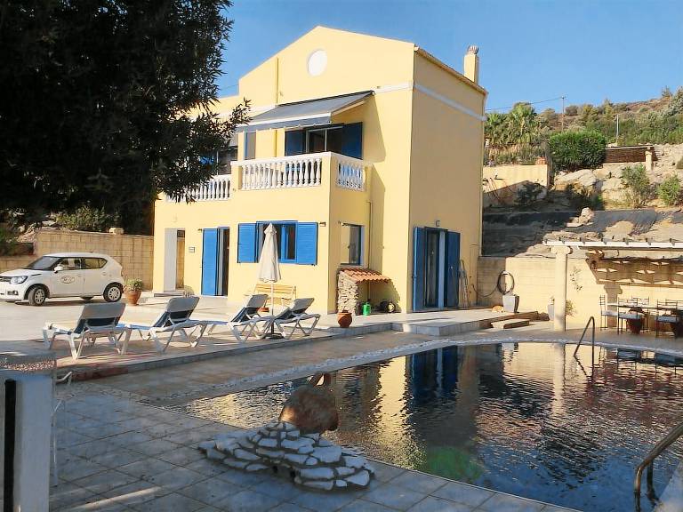 Villa Kalathos