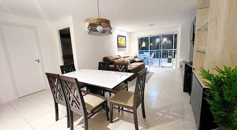 Apartment with pool — photo 4
