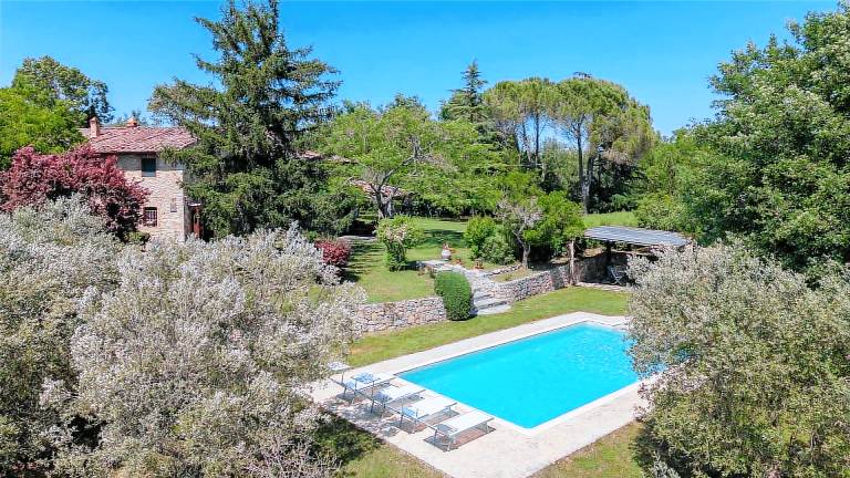 Voll ausgestattete geräumige Villa mit Grill, Garten und privatem Pool