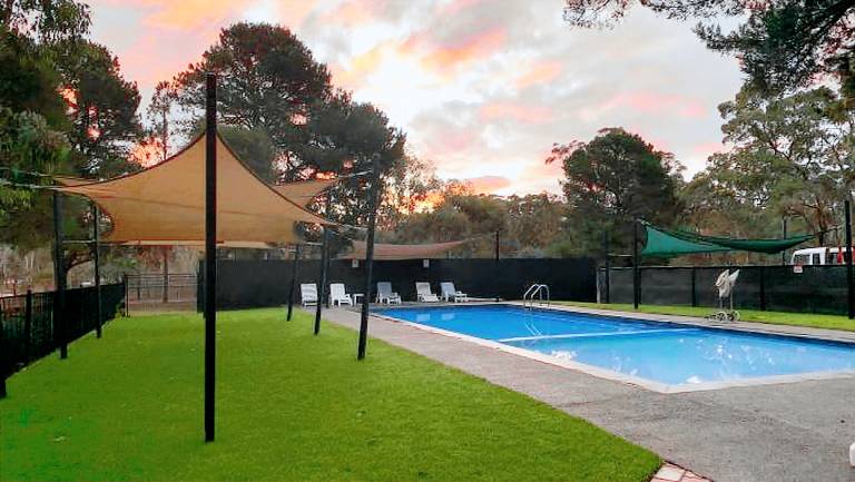 House  Dadswells Bridge