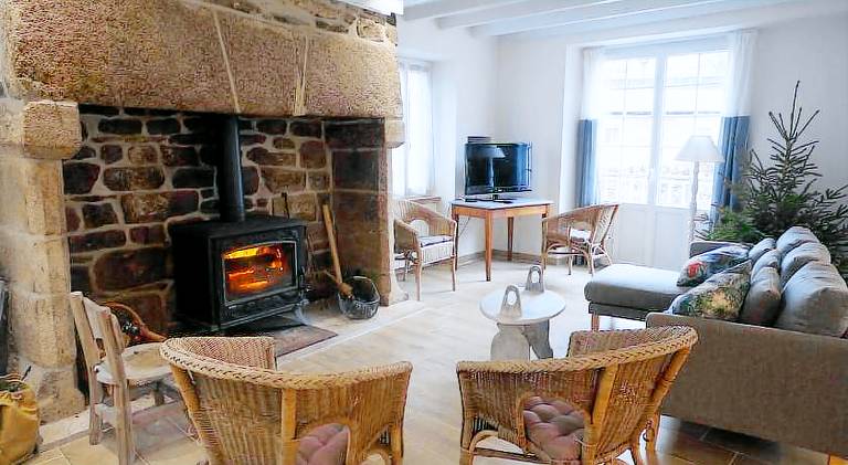 Vacation home with 3 rooms for 6 persons in Gaillard
