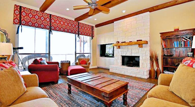 Vacation home with pool | Pets allowed — photo 2