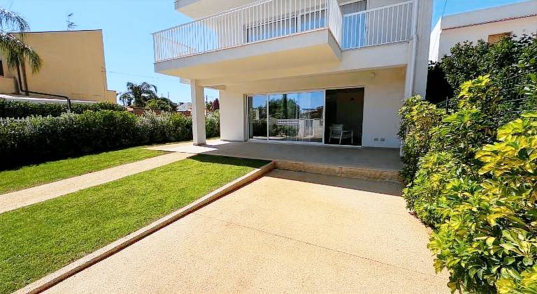 Rental apartment with 4 rooms for 8 persons — photo 4