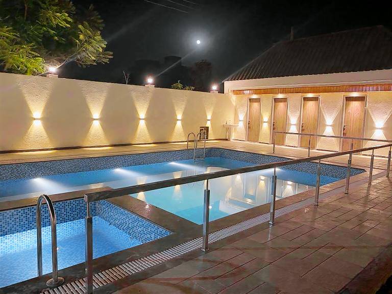 Villa with pool, hot tub & garden | Good for workation — photo 3