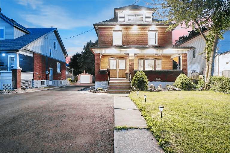 House  Niagara Falls