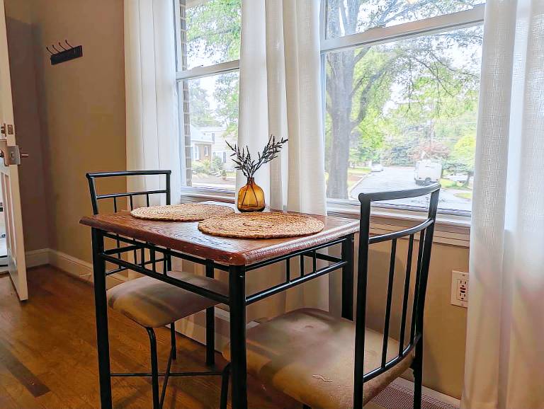 Apartment Roxboro