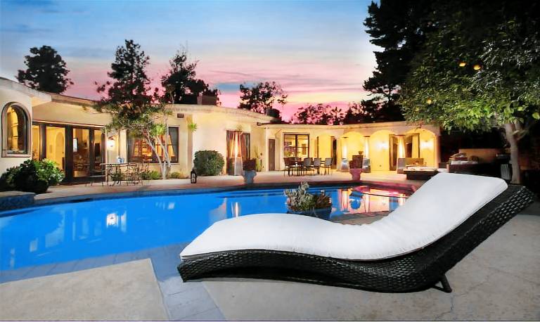 House  Hollywood