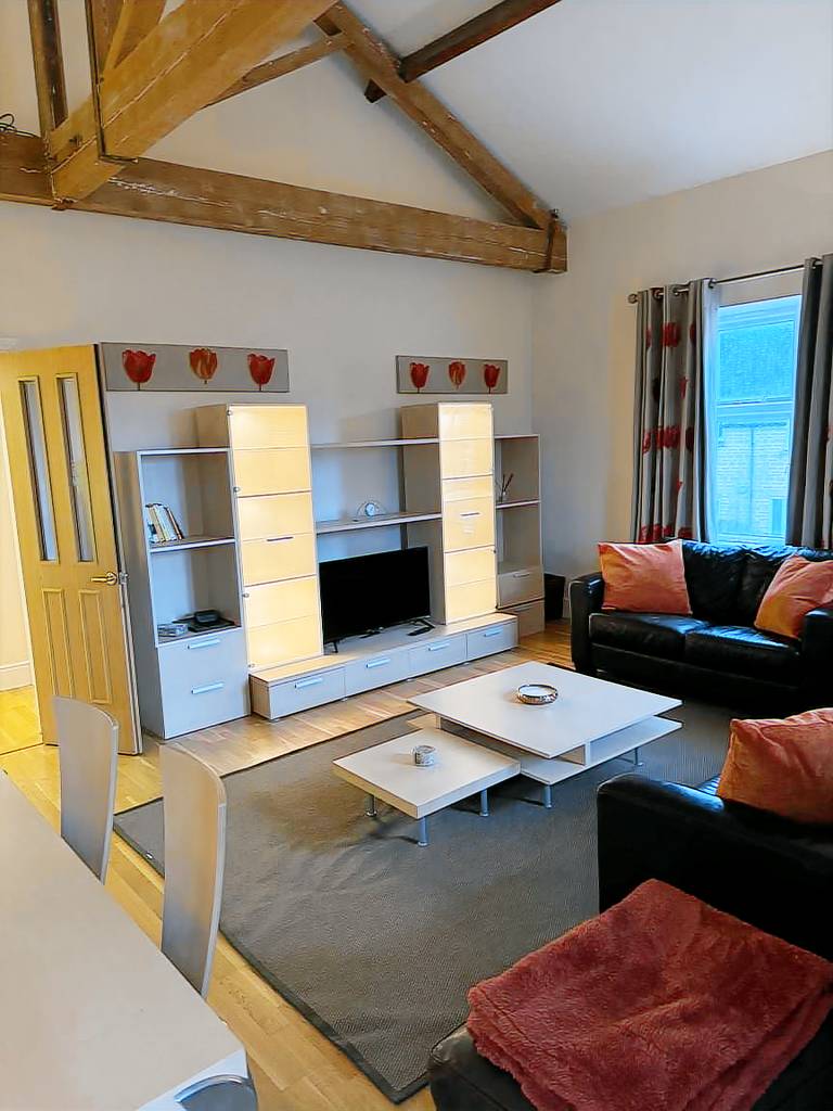 Apartment Witney