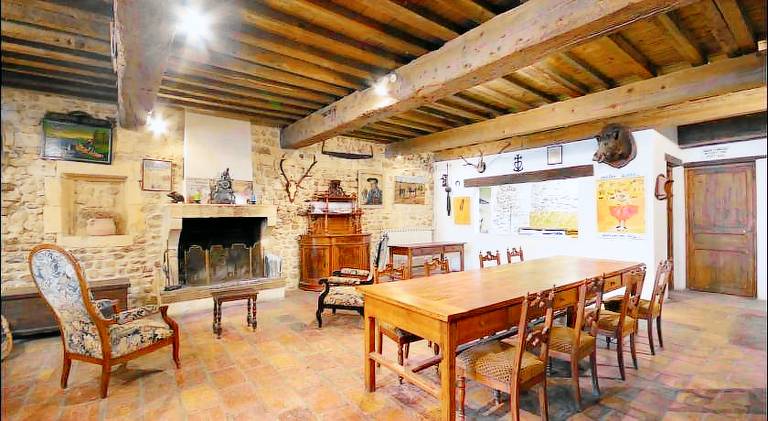 Fully equipped spacious house with terrace, garden & heated pool | Pets are welcome in Saintes-Maries-de-la-Mer