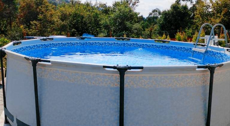 Fully equipped vacation home with terrace, private pool & barbeque | Dogs allowed — photo 4