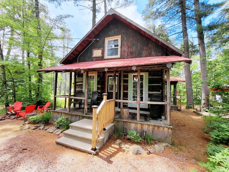 Cabin Pembroke