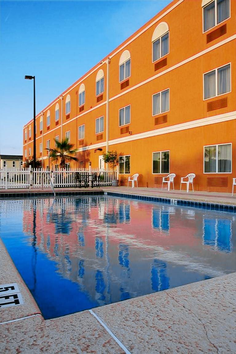 Amelia Hotel at the Beach — photo 4