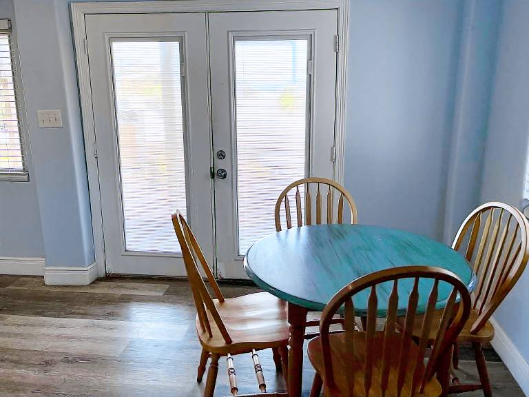Condo with 1 room for 6 persons — photo 3