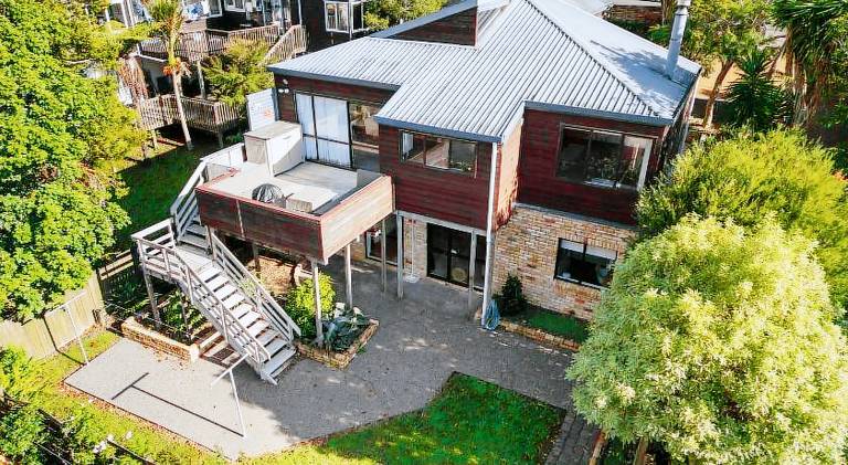 Spacious house | Pets are welcome in Auckland