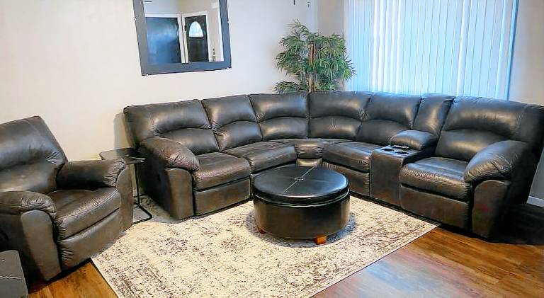 House with 1 room for 8 persons in Charlotte, NC