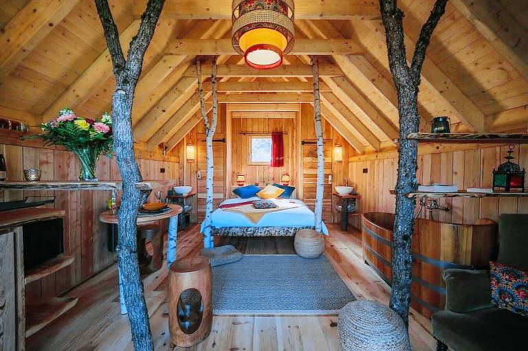 Chalet Gap