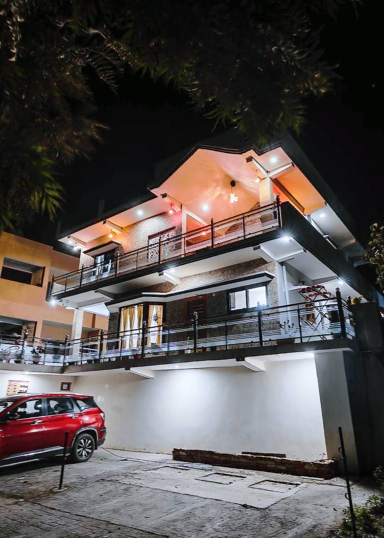 Ample house | Dogs allowed in Bhimtal