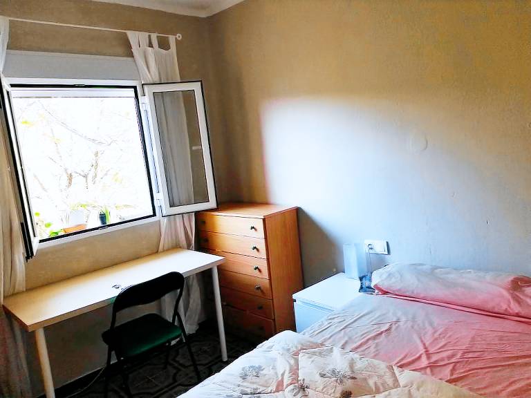 Habitación privada  Sevilla Este