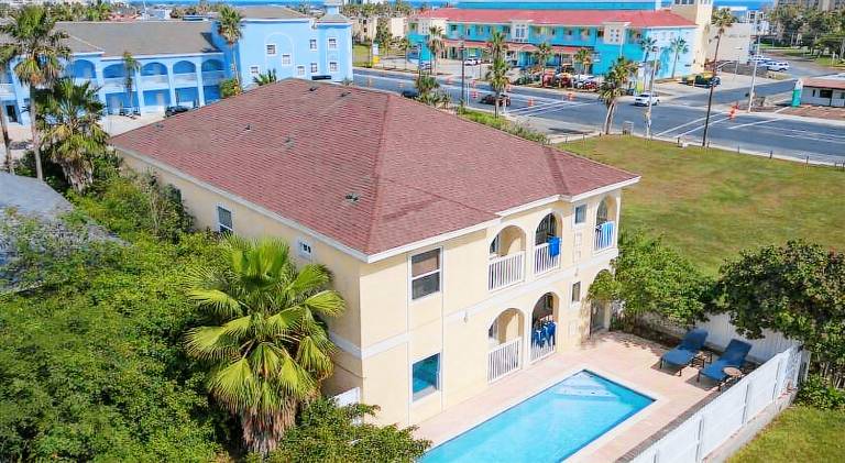 Walk to Beach Condo with Pool unit C - Island Morning Sun 3 in South Padre Island, TX