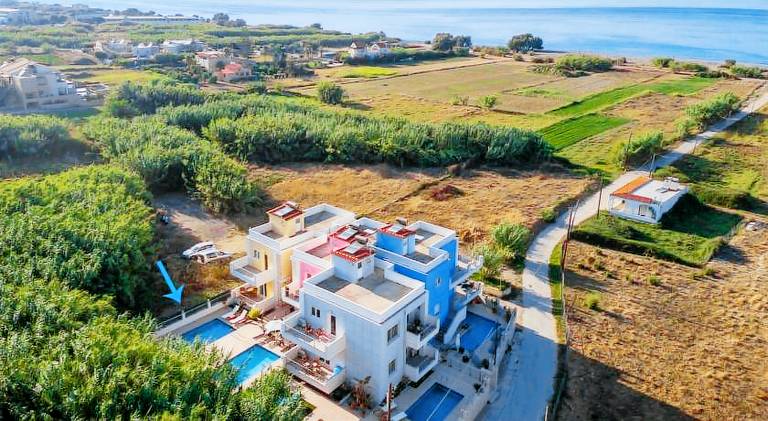 Villa with pool | Next to the beach | Pets are welcome — photo 5