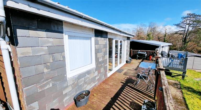 Chalet with pool — photo 4