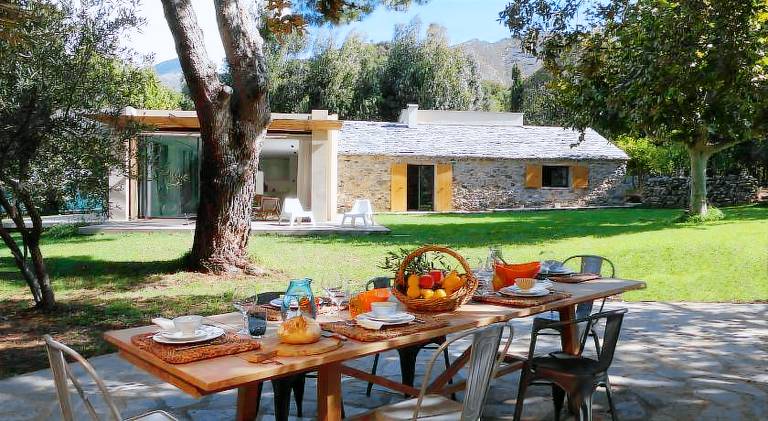 Villa with pool in Bastia