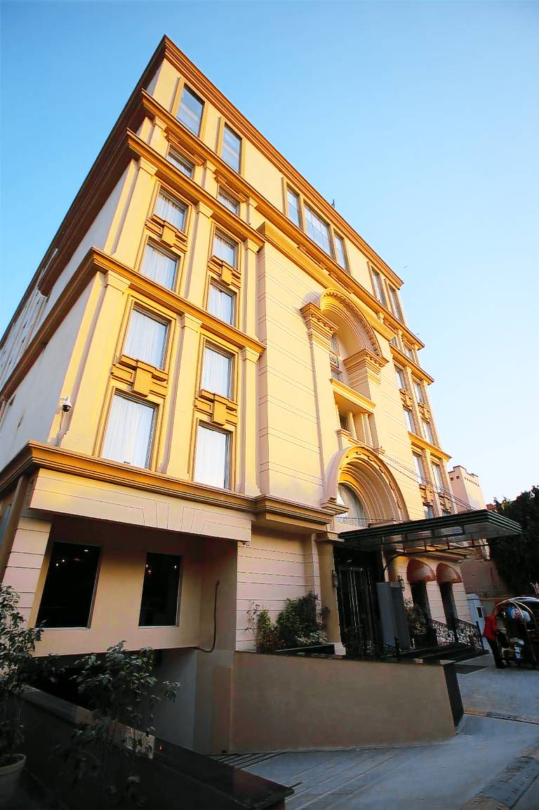 Nine Tree Luxury Hotel & Suites Lahore