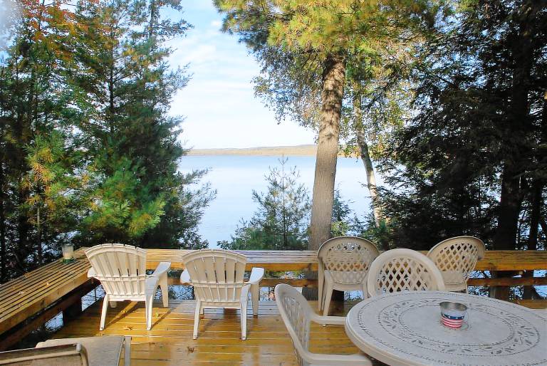 Honor, MI Vacation Rentals from 34 HomeToGo