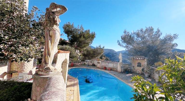 Pleasant rental apartment with pool | Dogs allowed in Èze