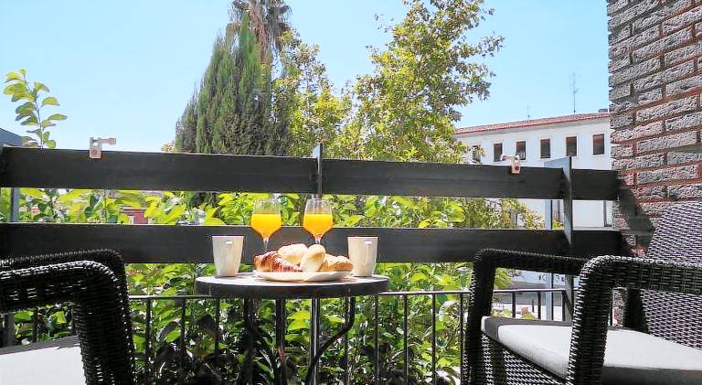 Holiday apartment with terrace — photo 4