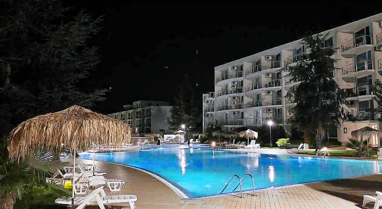 Beautiful apartment with hot tub & pool | Beach nearby | Pets are welcome — photo 2