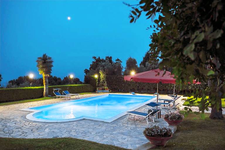 Villa Montecorvino Pugliano