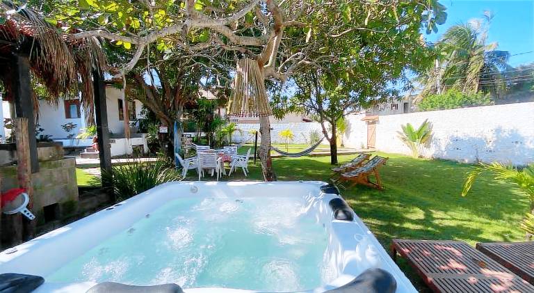 House with jacuzzi & pool — photo 3