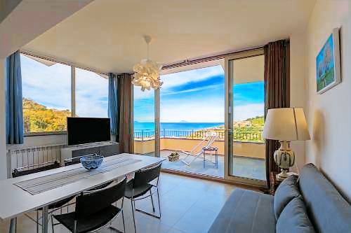 Appartamento con servizi da hotel Brolo